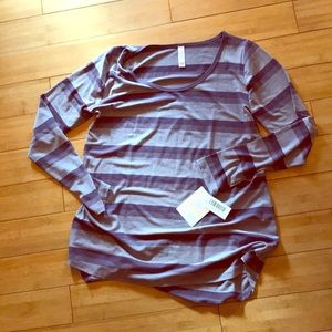 Lularoe Lynnae top, medium. Purple stripe. NWT
